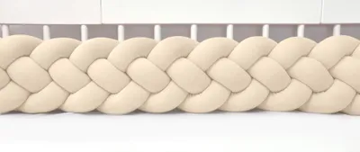 Produktbild von Bettschlange 4-strängig geflochten Velours 400 cm – Creme | Bettumrandung Babybett Nestchen | Letino