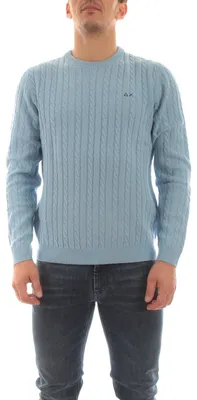 Imagen del producto de Camisa de hombre con cuello redondo, en color azul claro