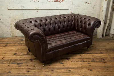 Obrázok produktu pre Klasický čalúnený nábytok Chesterfield hnedý gauč Imitácia kože látka rozkladacia pohovka