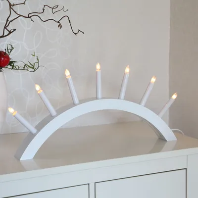 Produktbild von Lichterbogen 'Aura' - 7 warmweiße Glühlampen - L: 58cm, H: 29cm - Holz - Schalter - Weiß