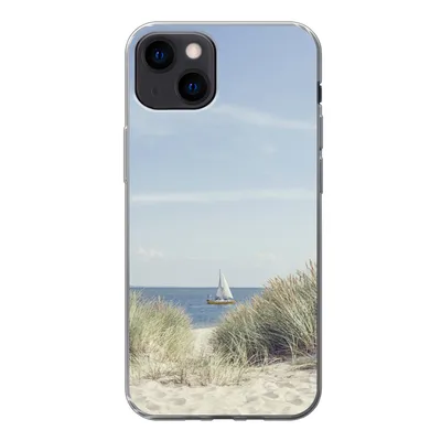 Produktbild von MuchoWow® Handyhülle Schutzhülle Hülle für iPhone 13 Nordsee - Dünen - Boot Silikon Softcase Handy Hülle - Karteninhaber