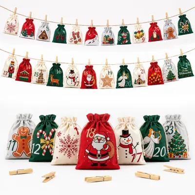 Produktbild von Adventskalender zum Befüllen - 24 Stoffbeutel mit Holzklammern und 10m Schnur - Set für Weihnachtskalender - Rot Grün Grau