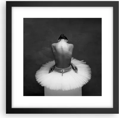 Produktbild von Gerahmtes Poster - Schwarzer Rahmen - Ballerina Rücken Stück - 30x30 cm - Wand Bild - Wanddeko - Wandbilder - Kunstposter - Wandposter - Bilderrahmen - Bilder - Kunstdruck - P2BAC30x30-4729