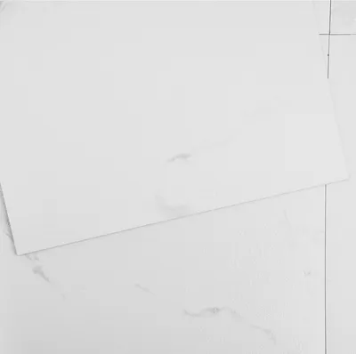Produktbild von Selbstklebende Vinyl-Bodenfliesen 12 x 12 Zoll, 50 Fliesen, 1,5 mm dick, abziehbar und aufklebbar, weiße Marmorstruktur, DIY-Bodenbelag für Küche, Esszimmer, Schlafzimmer und Badezimmer, einfach für die Inneneinrichtung