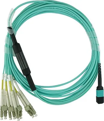 Produktbild von BlueOptics SFP6141EU1MKB, 1 m, OM3, MTP, 4x LC