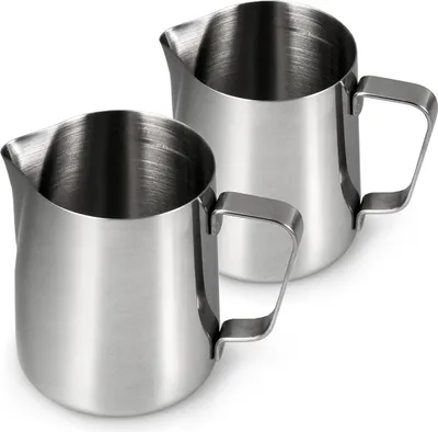 Zdjęcie produktu dla Dzbanek na mleko ze stali nierdzewnej - do kawy i latte art - zestaw 2 sztuk - srebrny wysoki połysk - 350 ml