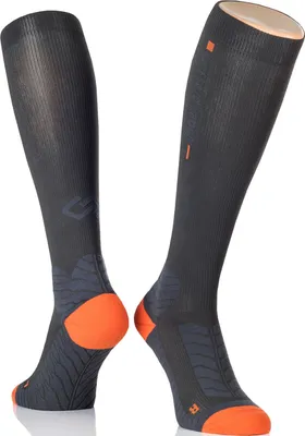 Produktbild von Under Pressure Runattack Sport Kompressionssocken 43-46 (Wade: 32-44cm) dunkelgrau