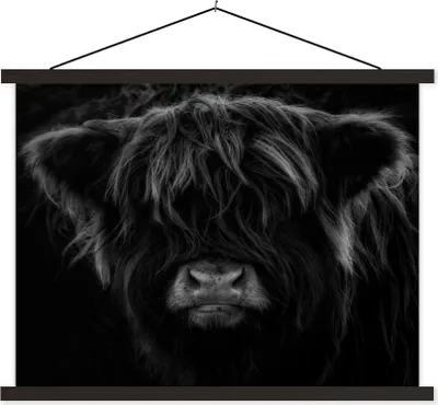 Produktbild von MuchoWow® Textilposter Schottisches Hochlandrind - Kuh - Schwarz - Weiß - Porträt 60x45 cm mit schwarzem Rahmen - Poster Schlafzimmer
