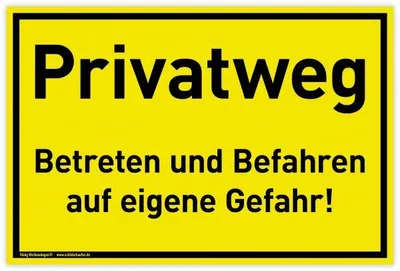 Produktbild von Schild Privatweg | PVC 30 x 20 cm | Betreten und Befahren auf eigene Gefahr! ...