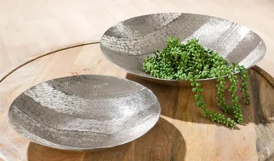 Produktbild von Gilde Schale, rund, "Sinar", Aluminium, silberfarben, VE 3, H. 7 cm, D. 32 cm 69260  /Abverkauf nur solange Vorrat reicht