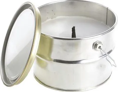 Image de Bougie d'extérieur Rustik Lys dans une boîte en métal – Blanche – 18 x 14 cm – 50 heures d'autonomie – Paraffine recyclée – Bougie de jardin