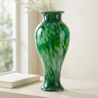 Productafbeelding van Hoge groene glazen vaas, handgeblazen, 50 cm