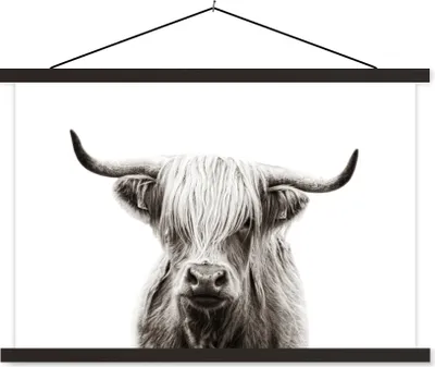 Produktbild von MuchoWow® Textilposter Schottisches Hochlandrind - Kuh - Schwarz - Weiß 60x40 cm mit schwarzem Rahmen - Hölzernes