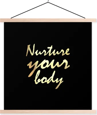 Produktbild von MuchoWow® Textilposter Zitate - Gesund - Gold 120x120 cm mit holzfarbenen Rahmen - Textil-Poster