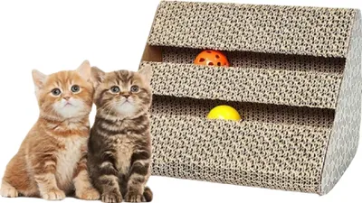 Obrázek produktu pro Kartonové škrabadlo pro kočky kartonový míč na hraní 27,3x17,5x17,5 cm trojúhelník
