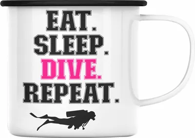 Produktbild von Trendation - Taucher Emaille Tasse Geschenk Emaille Emaille Tasse Tauchen Geschenkidee Männer Eat Sleep Tauchen Grafik Tauchlehrer Tauchsportler Becher (Schwarz)