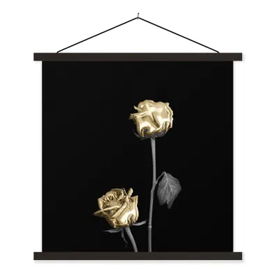 Produktbild von MuchoWow® Textilposter Rosen - Blumen - Schwarz - Weiß - Gold 60x60 cm mit schwarzem Rahmen - Posteraufhänger