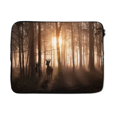 Produktbild von MuchoWow® Laptop Hülle 17 Zoll Laptoptasche Wald - Hirsche - Sonne - Bäume - Winter - Natur - Tiere - Zipper - Schutzabdeckung