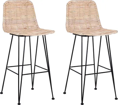 Produktbild von BELIANI Barstuhl 2er Set Naturfarben Rattan mit Lehne Fußstützen Metallbeine Boho Design Thekenstuhl Küchenstuhl Wohnzimmer Küche Bar Wohnküche