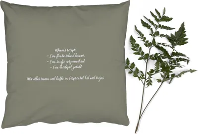 Produktbild von MuchoWow® Zierkissen Sofakissen Wohnzimmer Dekokissen 45x45 cm Zitate - Mama - Sprichwörter - Mamas Rezept - Kochen - Schlafpolster - Polster für das Sofa