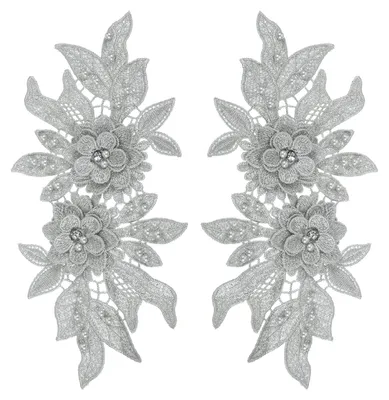 2 Spitzenapplikationen Blume 3D mit Kristallen 24x11,5 cm