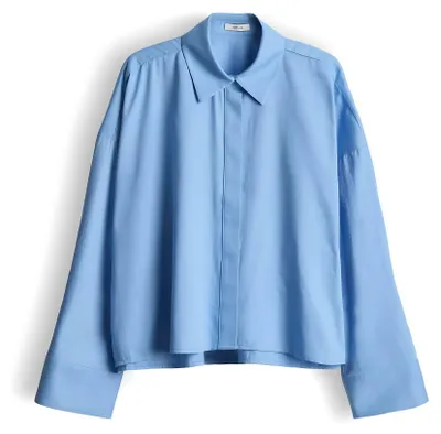 Produktbild von Opus Hellblaue Bluse mit langen Ärmeln, Umlegekragen und verdeckter Knopfleiste