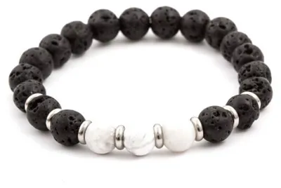 Produktbild von Perlenarmband aus Lavastein und Howlit MINK52 - Lä nge: 17 cm