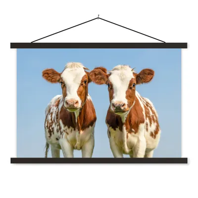 Produktbild von MuchoWow® Textilposter Kühe - Himmel - Tiere - Bauernhof - Porträt 90x60 cm mit schwarzem Rahmen - Aufhängungssatz
