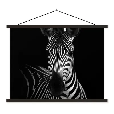 Produktbild von MuchoWow® Textilposter Zebra - Schwarz - Weiß - Tiere 150x113 cm mit schwarzem Rahmen - Wohnzimmer