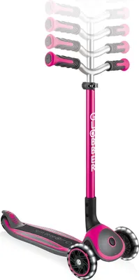 Produktbild von GLOBBER MASTER LIGHTS – Tretroller Kinder, 125/80 mm, ABEC 5, 3-rädrig, höhenverstellbar, LED-Leuchtrollen, pink