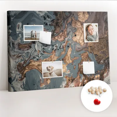 Obrázek produktu pro Korková nástěnka s kolíčky - Tabule s kolíky pro fotografie a poznámky - 100x70 cm - Připínáčky dřevěné 100 kusů - Dekorativní mramor