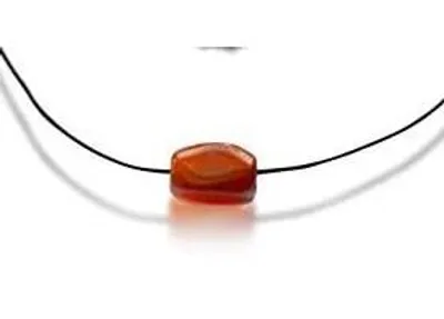 Obrázok produktu pre Náhrdelník z achátu, prírodný, červený, 16x10x5 mm, zapínanie na karabínku z nehrdzavejúcej ocele