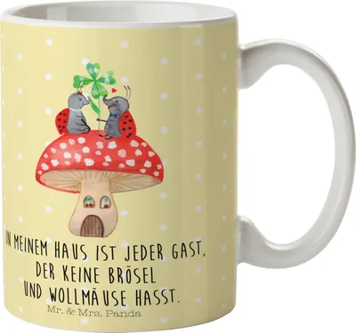 Produktbild von Mr. & Mrs. Panda Plastikbecher Marienkäfer Fliegenpilz - Gelb Pastell - Geschenk, Pott, Mehrwegbecher, Henkelbecher, Haferl, Fleigenpilzhaus, Haus, Wohnung, Zuhause