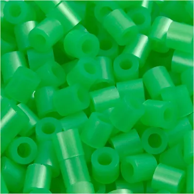Produktbild von Bügelperlen, Größe 5x5 mm, Lochgröße 2,5 mm, medium, Perlmuttgrün (32240), 6000 Stk/ 1 Pck [HOB-751221]