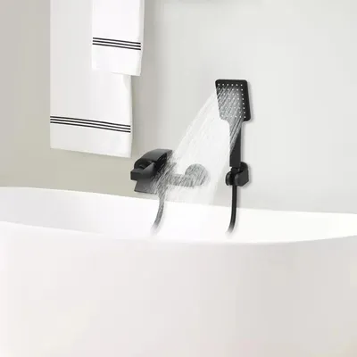 Produktbild von Badewannenarmatur - Wandmontage Mischbatterie - Wasserfall Auslauf - Messinggehäuse und Ventilkern - Für Bad, Hotel & Spa - Schwarz