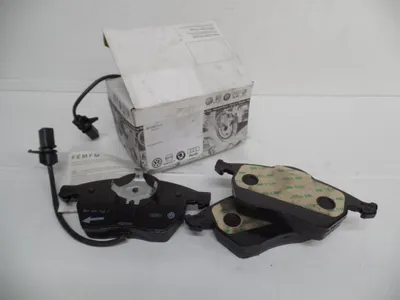 Image de Plaquettes de frein pour Audi A6, modèle de 1998 à 2001, dimensions 288x25 mm, pour l'avant, référence 4B0698151B