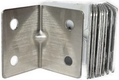 Produktbild von Edelstahl Winkel 28x28x35mm (VE 10 Stück) Lochwinkel Montagewinkel Verbinder