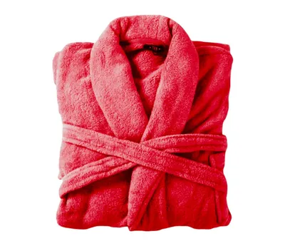 Roter flauschige Bademantel