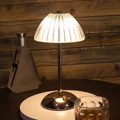 Coinmit kabellose Gold Tischlampe, wiederaufladbare LED Birne  Nachttischlampe mit Fernbedienung, dimmbare weiße Leinenschirm Metall Basis  Tischlampe… : : Beleuchtung