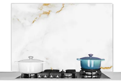 Produktbild von KitchenYeah®  Spritzschutz Küche - Küchenrückwand - Wandschutz für Herd und Spüle - Marmor - Gold - Weiß - Luxus 120x80 - Alu-Dibond (Alternative zum Spritzschutz aus Glas) - Hitzebeständig - Herdspri