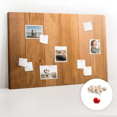 Obrázok produktu pre Korková tabuľa Tabuľa na poznámky Tabuľa na špendlíky - učebná pomôcka 120x80 cm - 100ks drevených kolíkov - Drevené dosky