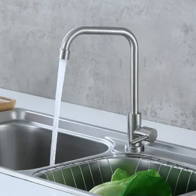 Produktbild von Auralum 360° drehbar Kaltwasser Wasserhahn Küchenarmatur Spültischarmatur NUR für Kaltwasser Anschluss