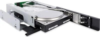 Image de We-Ra. IcyDock 1x 3.5" SATA in 1x 5.25" bay mobile rack fanl