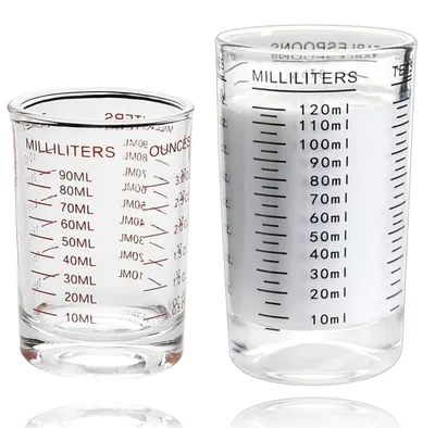 2 Messbecher 90 ml und 120 ml, schwarz, Glas, Barzubehör