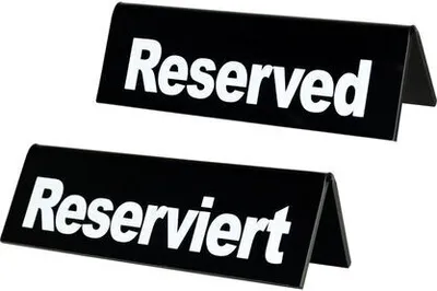 Produktbild von 2x Tischaufsteller "Reserviert" aus Acrylglas schwarz 13x3.5x4cm