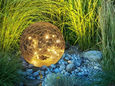 Produktbild von Globo Lighting Solarleuchte Kunststoff schwarz, Glas crackle, klar, Schiebeschalter, Akku inkludiert AA 600mAh 1.2V, IP44, Kugel mit Erdspitz, ø: 250mm, H: 350mm, inkl. 30x LED 0.06W 3.2V