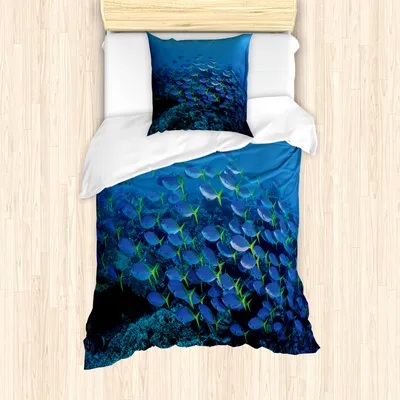 Produktbild von ABAKUHAUS Fisch Mantele, Shoal Riff Ozean, Milbensicher Allergiker geeignet mit Kissenbezügen, 135 cm x 200 cm - 80 x 80 cm, Mehrfarbig