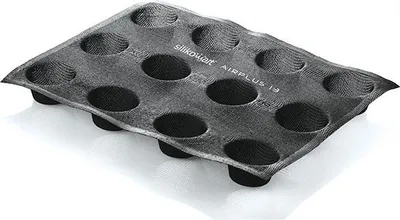 Image de Moule à muffins en silicone perforé Airplus 40x30cm