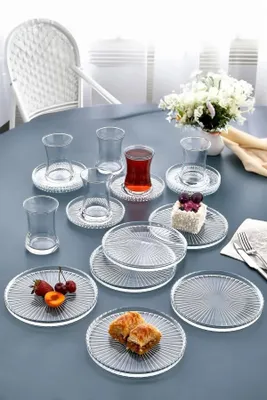 Produktbild von Hermia Concept, Hochwertiges Teeset (18 Teile) - 100% Glas, Transparent, 150 cc, 6 Tassen