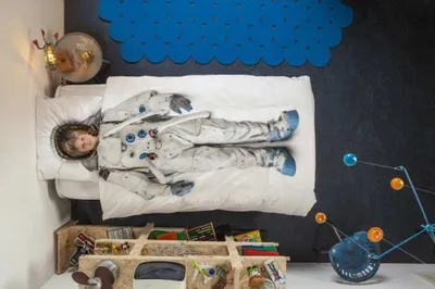 Produktbild von Snurk Baumwollbettwäsche Astronaut 135 x 200 cm+ 80 x 80 cm Motiv Astronaut